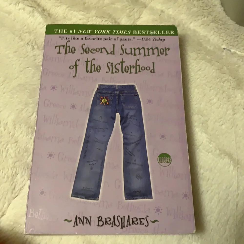 Sisterhood of the Traveling Pants series - Picture 3 of 5